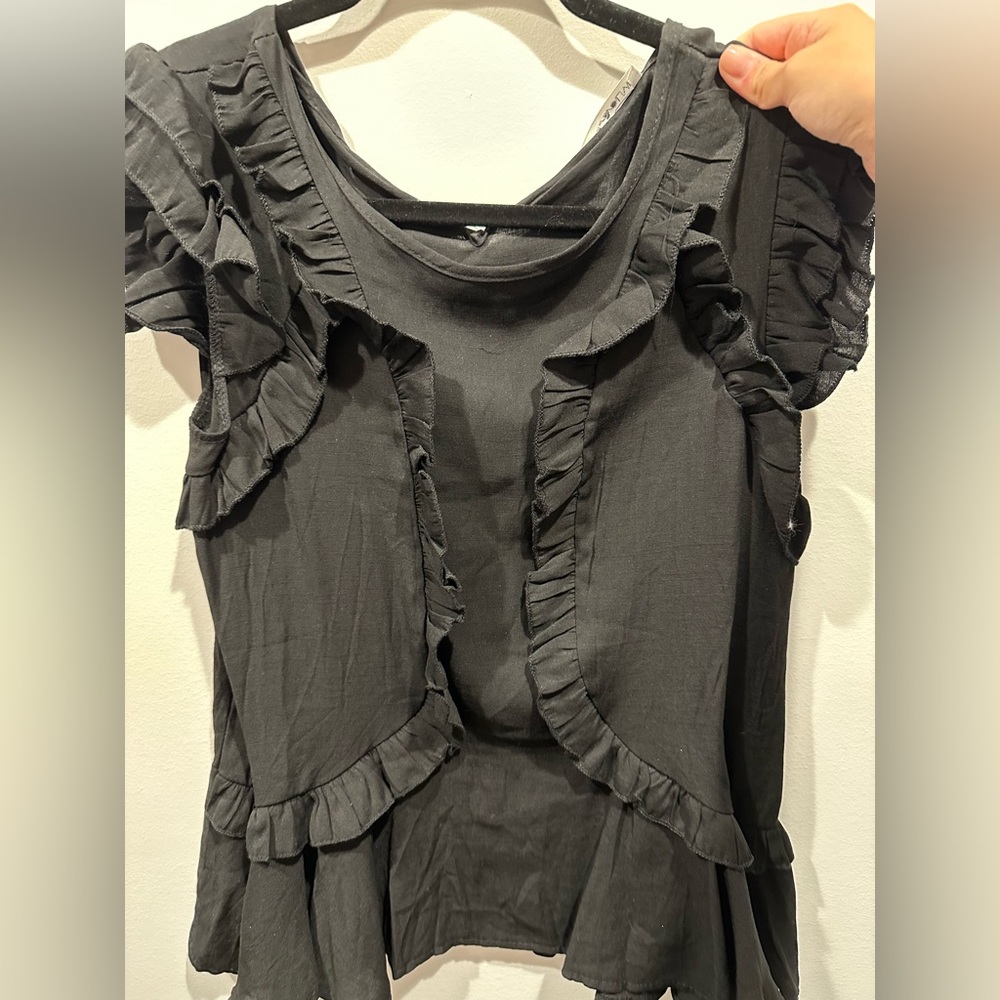 Black Ruffle Set